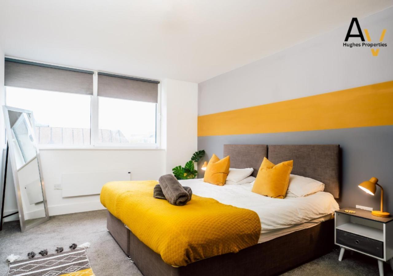 Luxurious One Bedroom By Av Hughes Milton Keynes